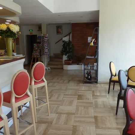 Cit'hotel De La Vallee ホテル ルルド