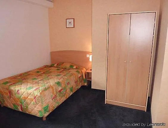 Cit'hotel De La Vallee Hotel