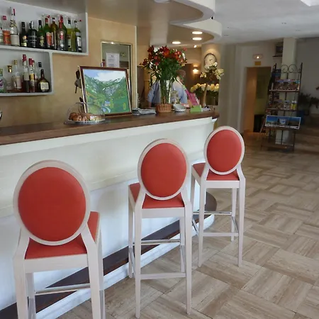 Cit'hotel De La Vallée Hotel