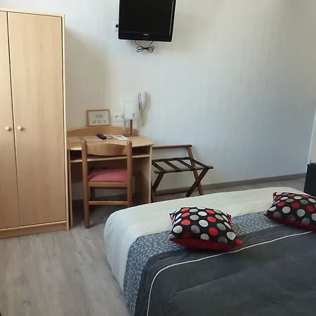 Cit'hotel De La Vallee 酒店 3*