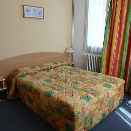 Cit'hotel De La Vallée Hotel