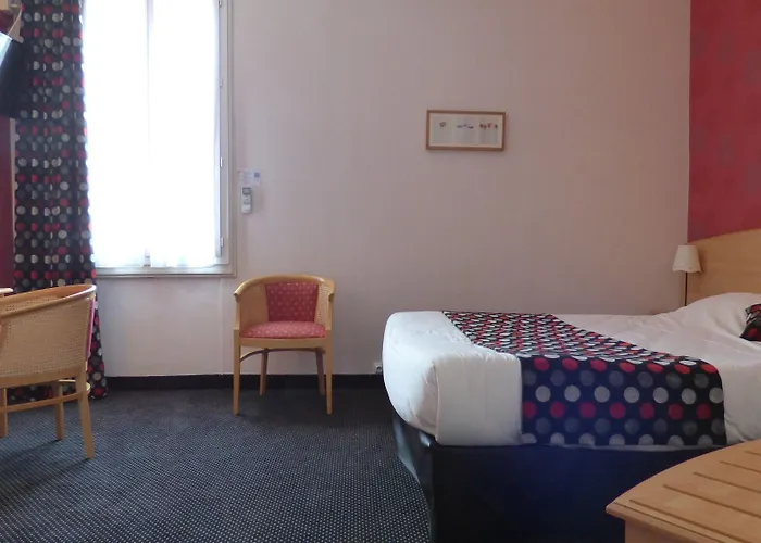 Cit'hotel De La Vallee 3*