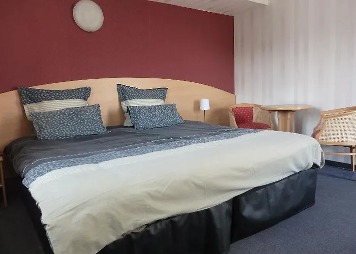 Cit'hotel De La Vallée Hotel