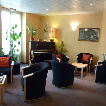 Cit'hotel De La Vallee מלון